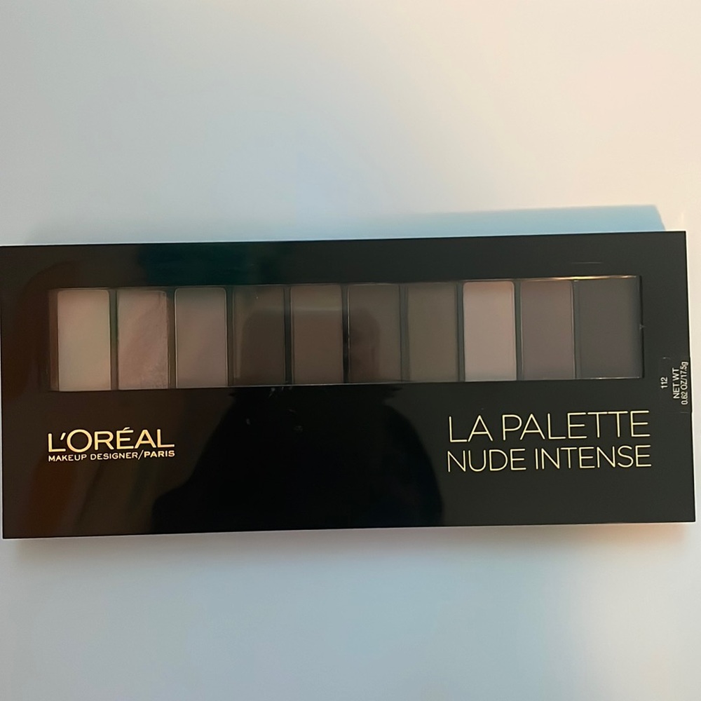 L’Oréal nude eyeshadow pallette